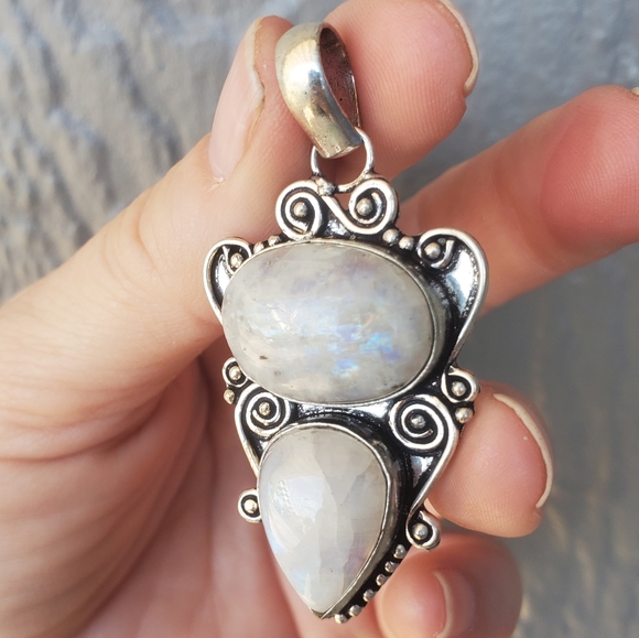 New Rainbow Moonstone 925 Silver Pendant. - Picture 2 of 16